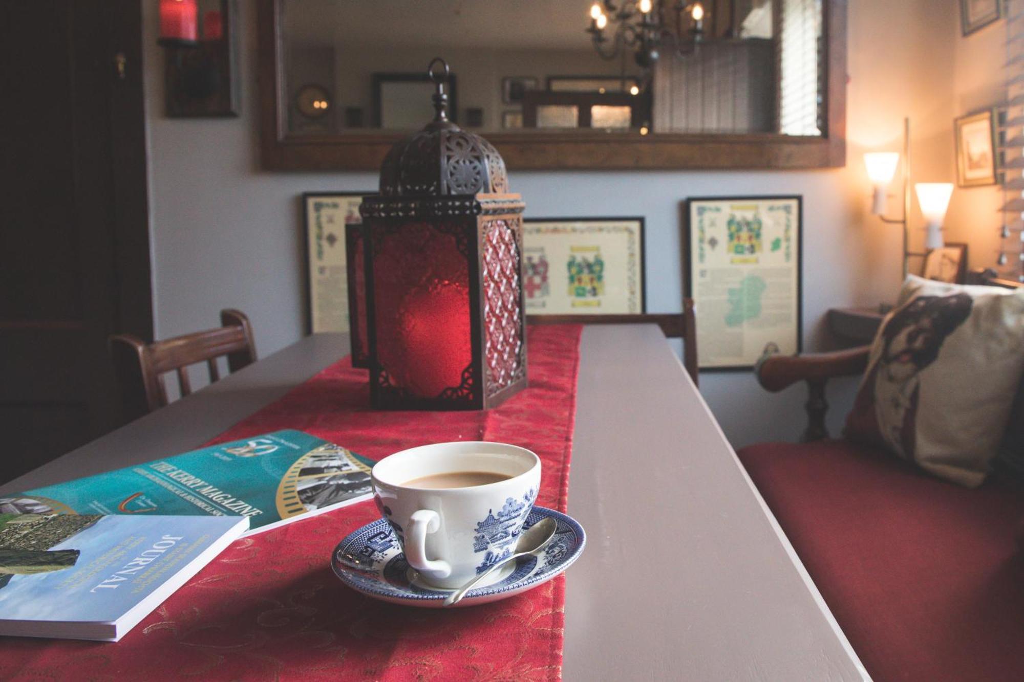 Herlihy'S, Half-Way-House Farranfore Bagian luar foto